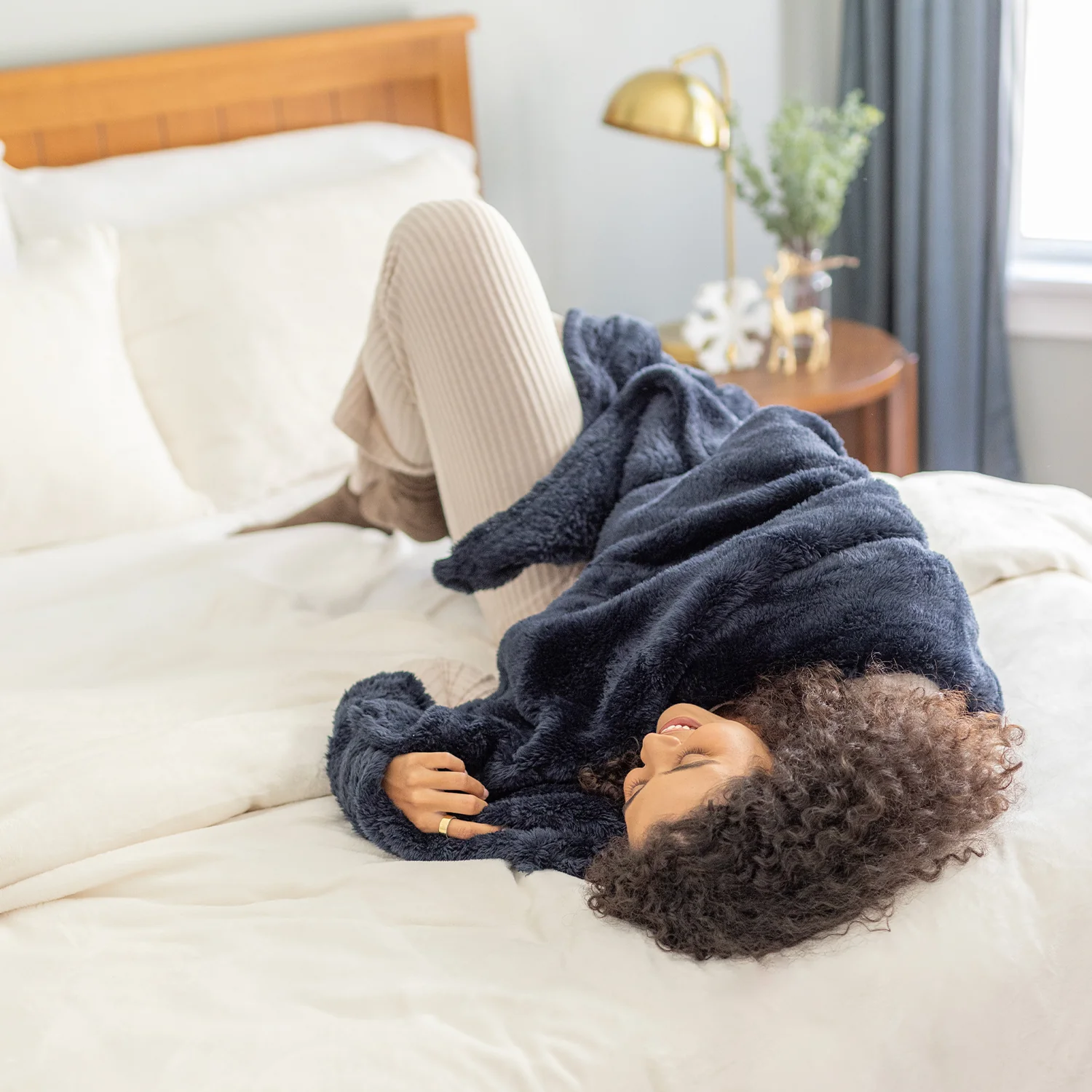Oversized Extra-Fluffy™ Throw - Image 28