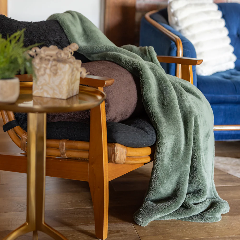 Oversized Extra-Fluffy™ Throw - Image 37