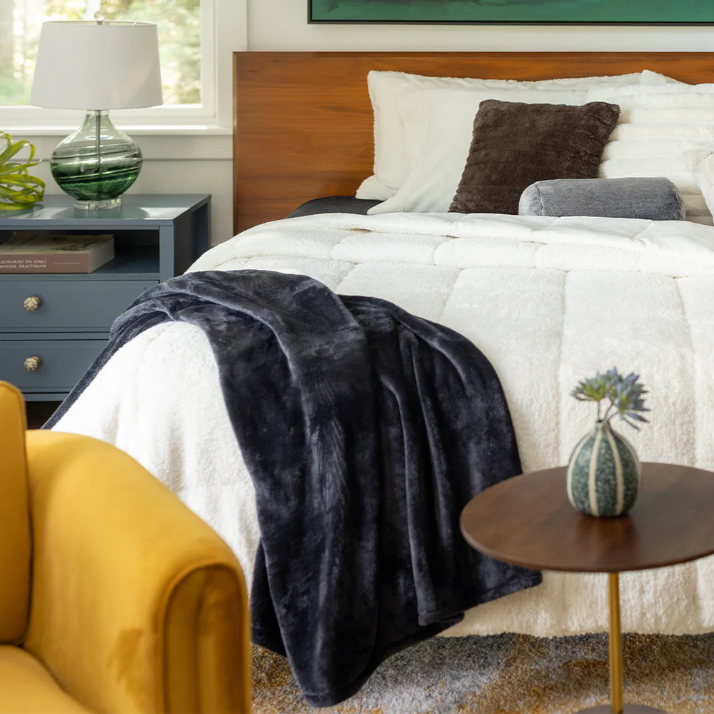 Oversized VelvetLoft® Throw - Image 25