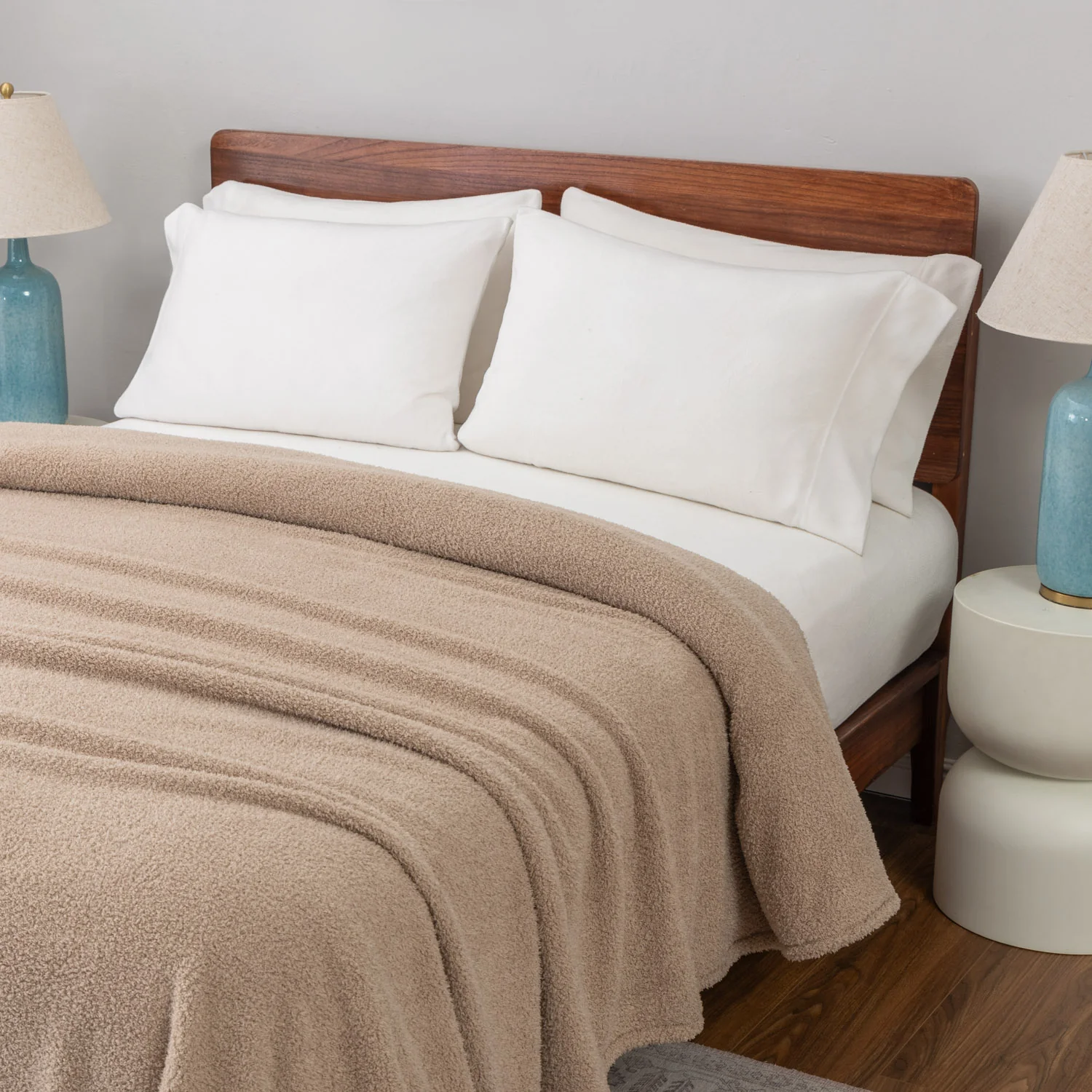 Retro Comfort Plush Blanket - Image 34