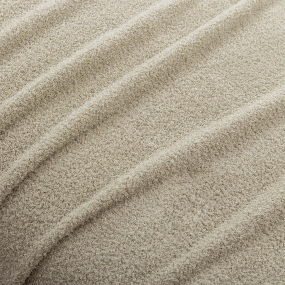 Retro Comfort Plush Blanket - Image 7