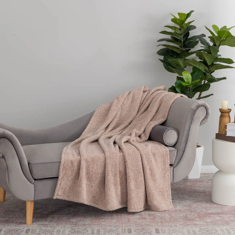Retro Comfort Plush Throw - Image 8
